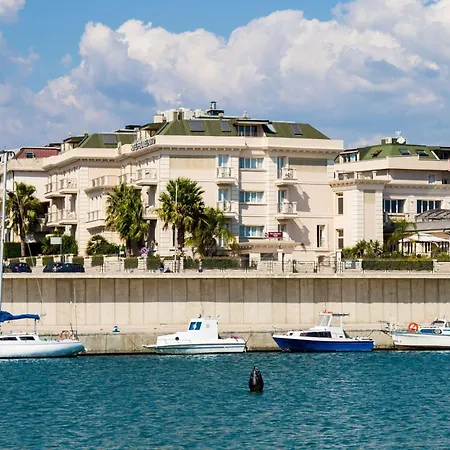Best Western Plus Hotel Perla Del Porto-3